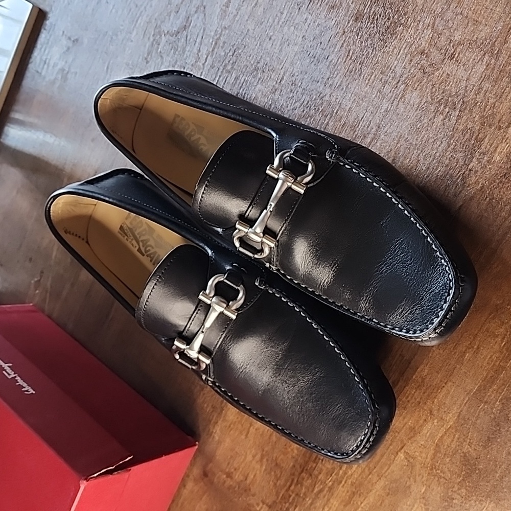 Salvatore Ferragamo Black Drivers